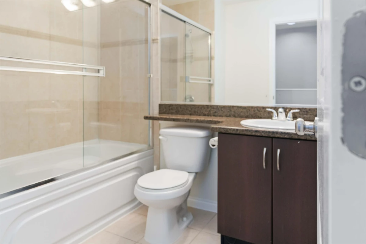 Powder Room Photo of 7 9420 Ferndale Road, Richmond, BC