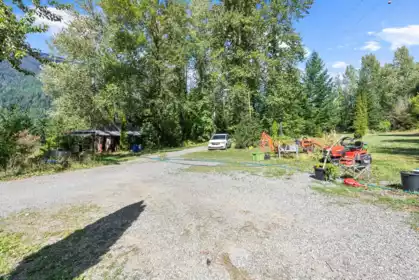 Basement Recreation Room Photo of 49300 Trans Canada Highway, Boston Bar / Lytton, BC