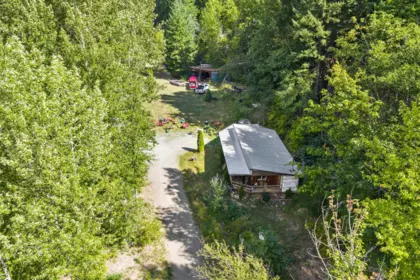 Kitchen Island Photo of 49300 Trans Canada Highway, Boston Bar / Lytton, BC