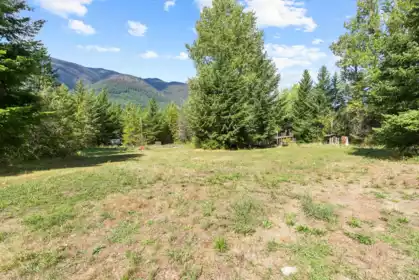 Outdoor Deck Photo of 49300 Trans Canada Highway, Boston Bar / Lytton, BC