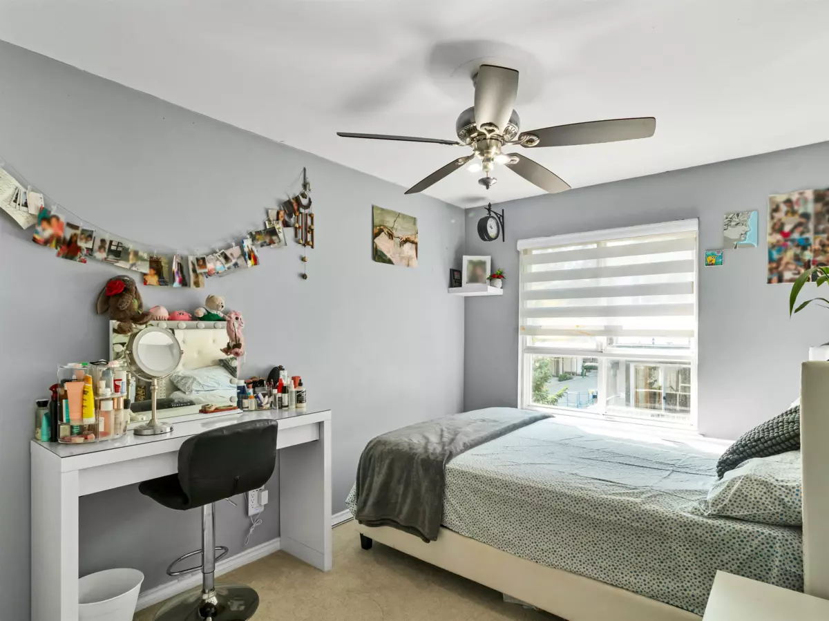 Entry Foyer Photo of 9 12730 66 Avenue, Surrey, BC