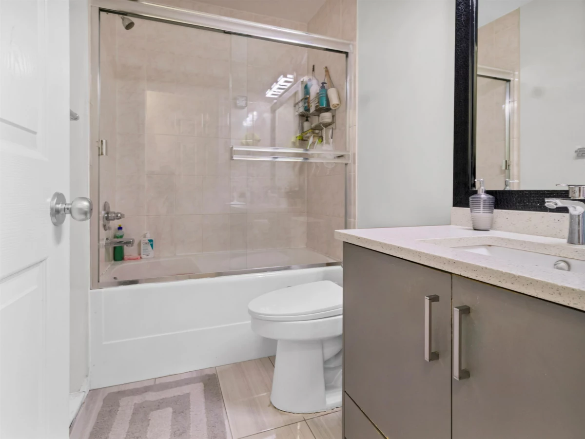 Mudroom Photo of 9 12730 66 Avenue, Surrey, BC