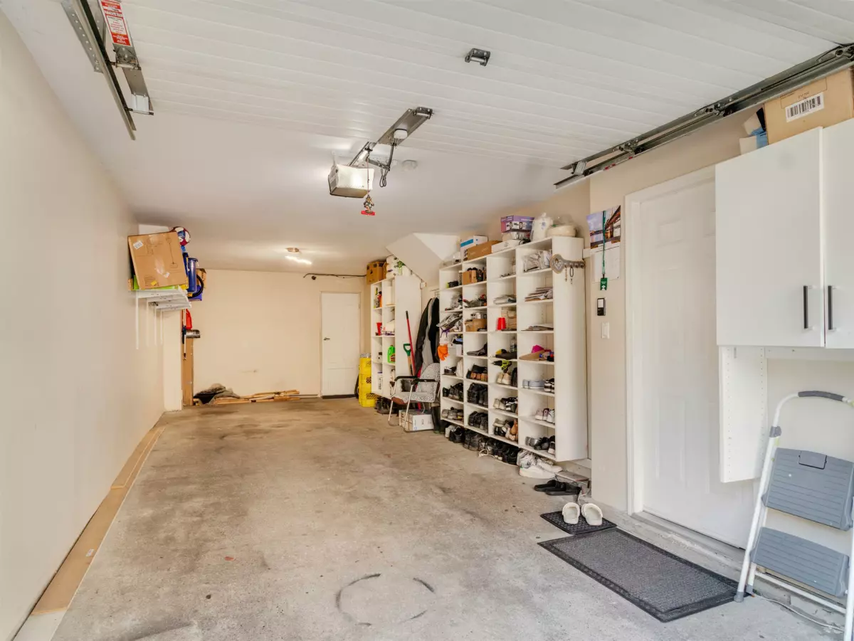 Swimming Pool Photo of 9 12730 66 Avenue, Surrey, BC