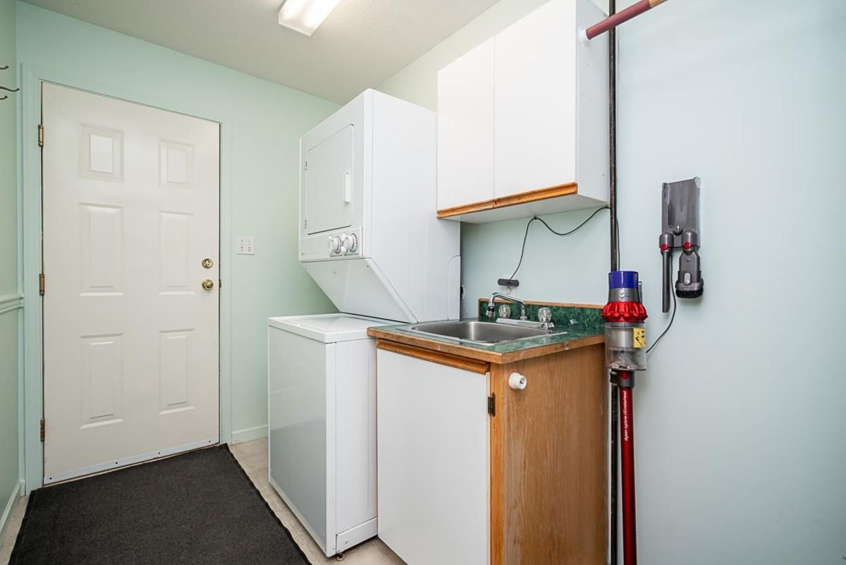 Hallway Photo of 4311 247 Street, Langley, BC