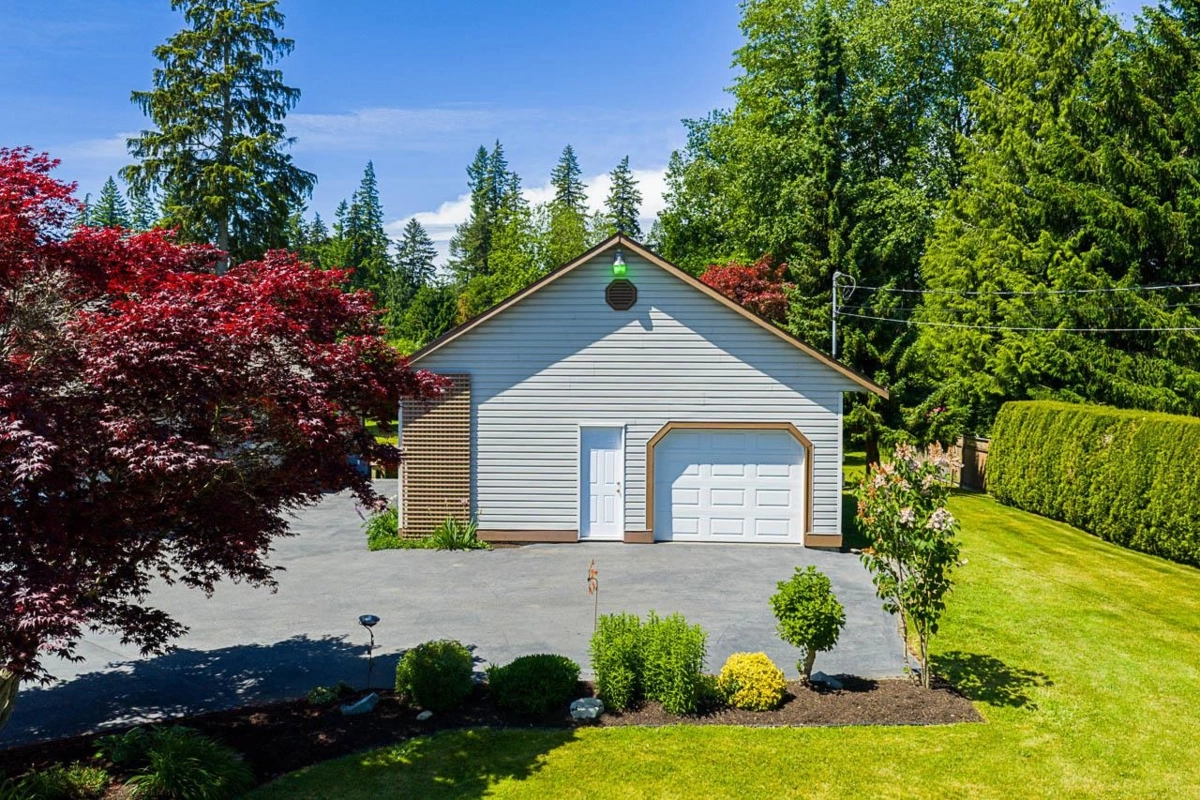 Hot Tub / Spa Photo of 4311 247 Street, Langley, BC