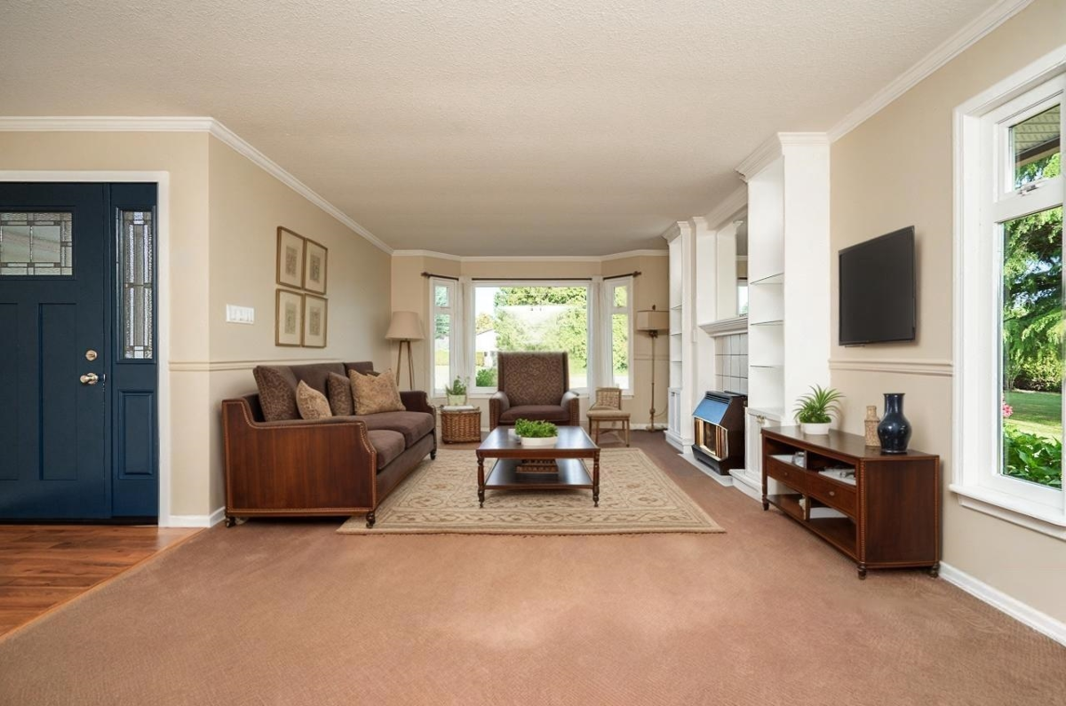 Kitchen Island Photo of 4311 247 Street, Langley, BC