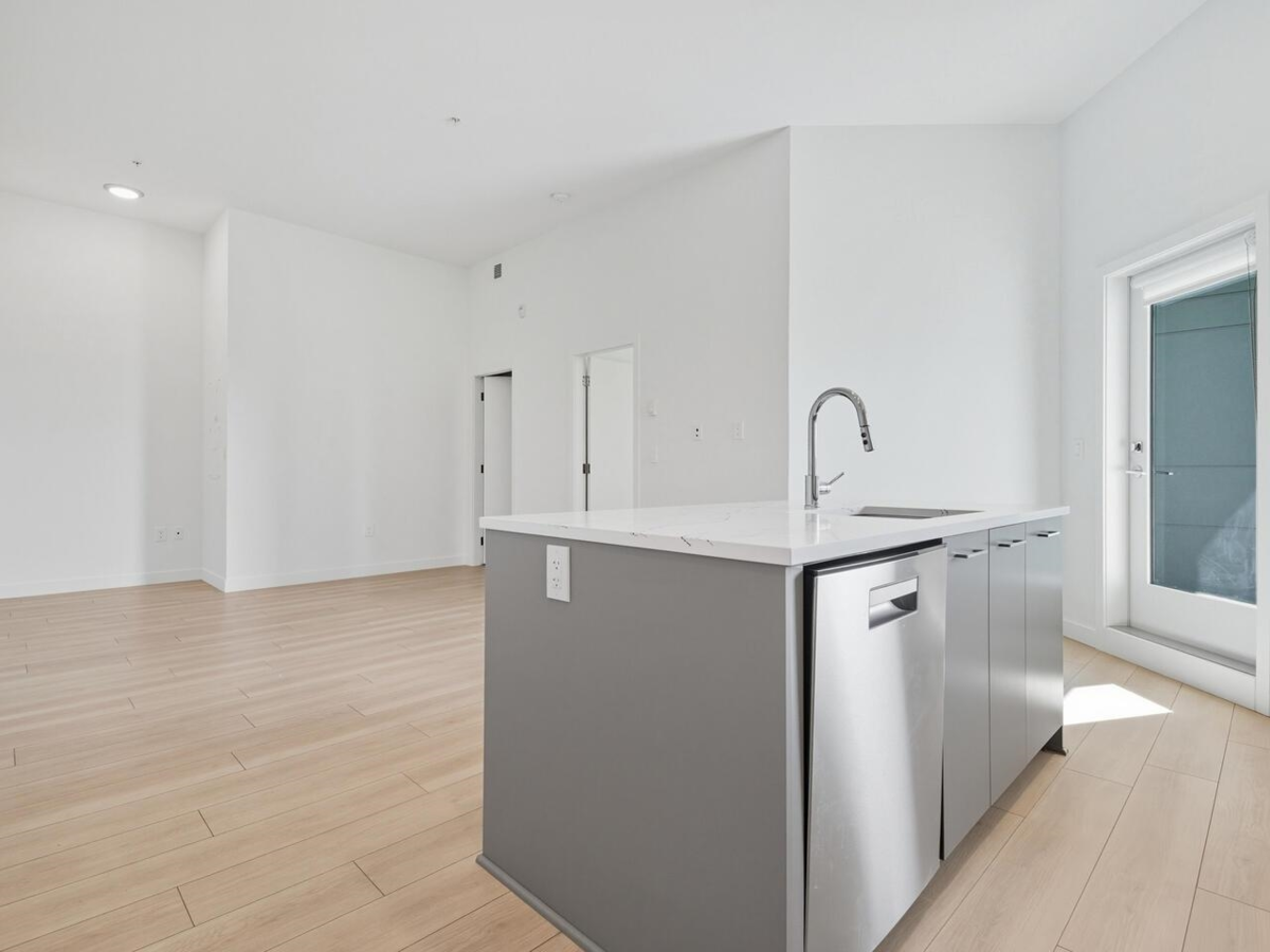 Pantry Photo of 617 10777 138 Street, Surrey, BC