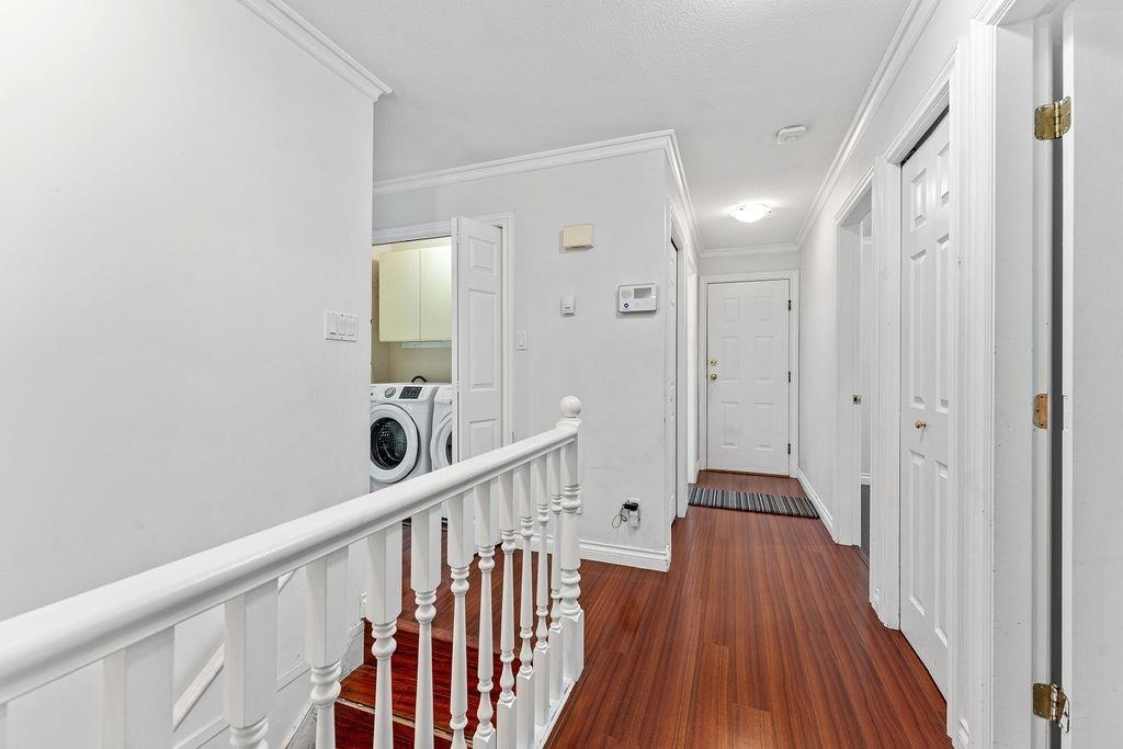 Breakfast Nook Photo of 15473 27a Avenue, Surrey, BC