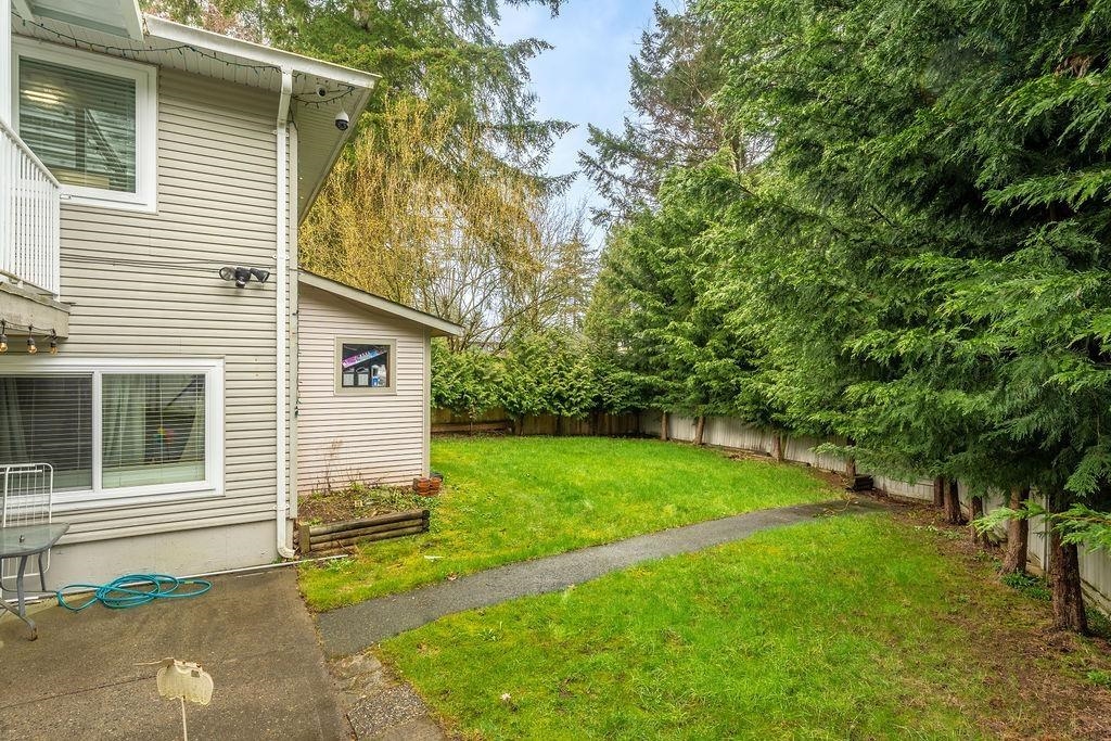 Front Yard Photo of 15473 27a Avenue, Surrey, BC