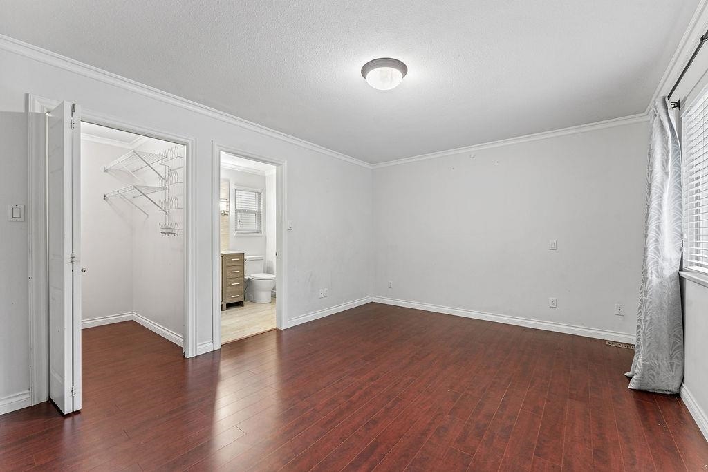 Guest Bathroom Photo of 15473 27a Avenue, Surrey, BC