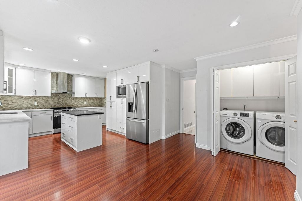 Primary Bedroom Photo of 15473 27a Avenue, Surrey, BC