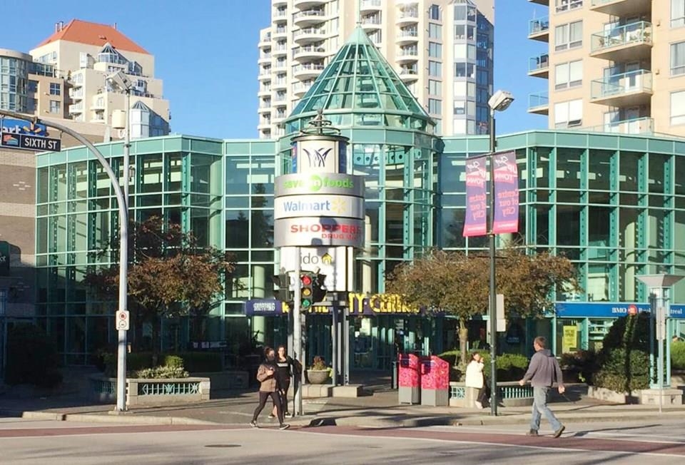 Backyard Photo of 7 123 Seventh Street, New Westminster, BC