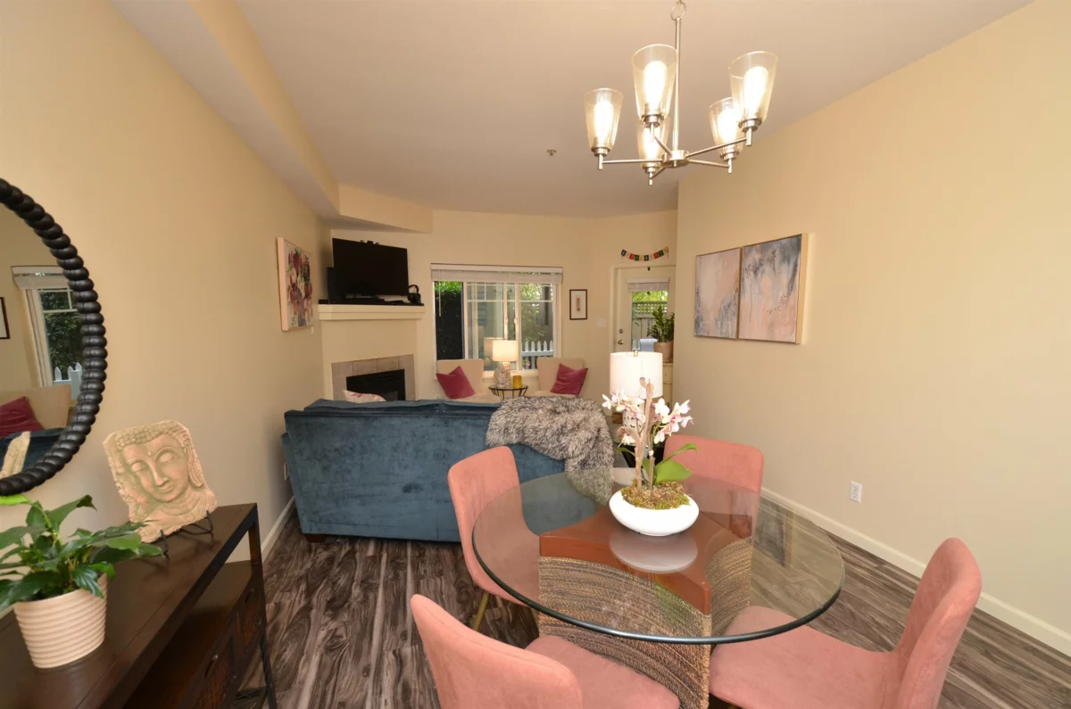 Bedroom 3 Photo of 7 123 Seventh Street, New Westminster, BC