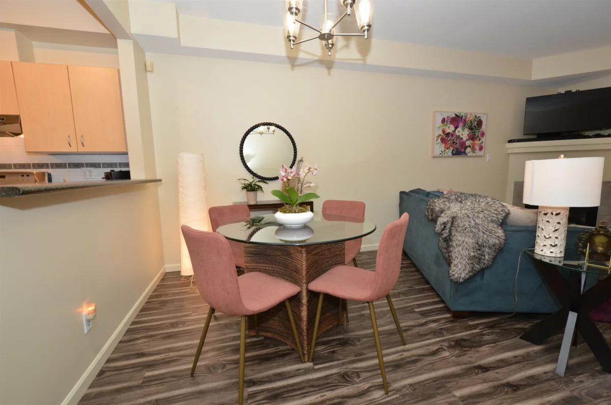 Bedroom 4 Photo of 7 123 Seventh Street, New Westminster, BC