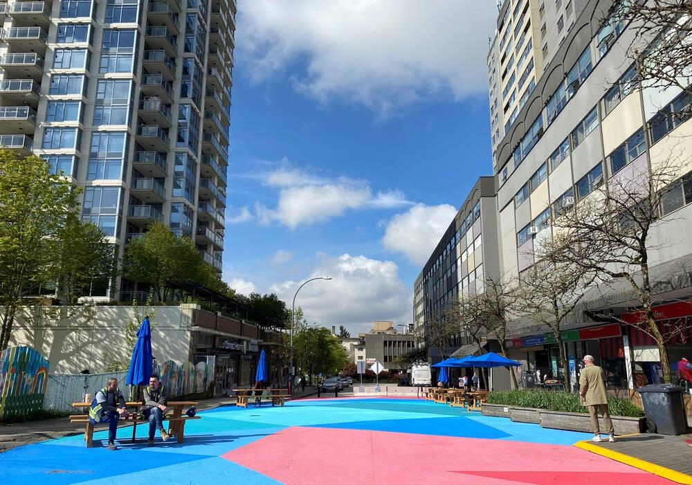 Front Yard Photo of 7 123 Seventh Street, New Westminster, BC