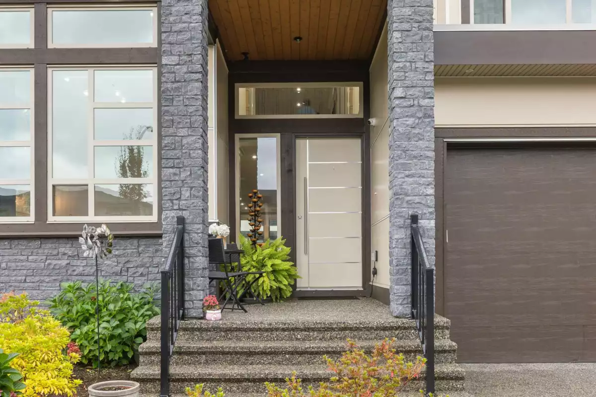 Family Room Photo of 19692 31b Avenue, Langley, BC