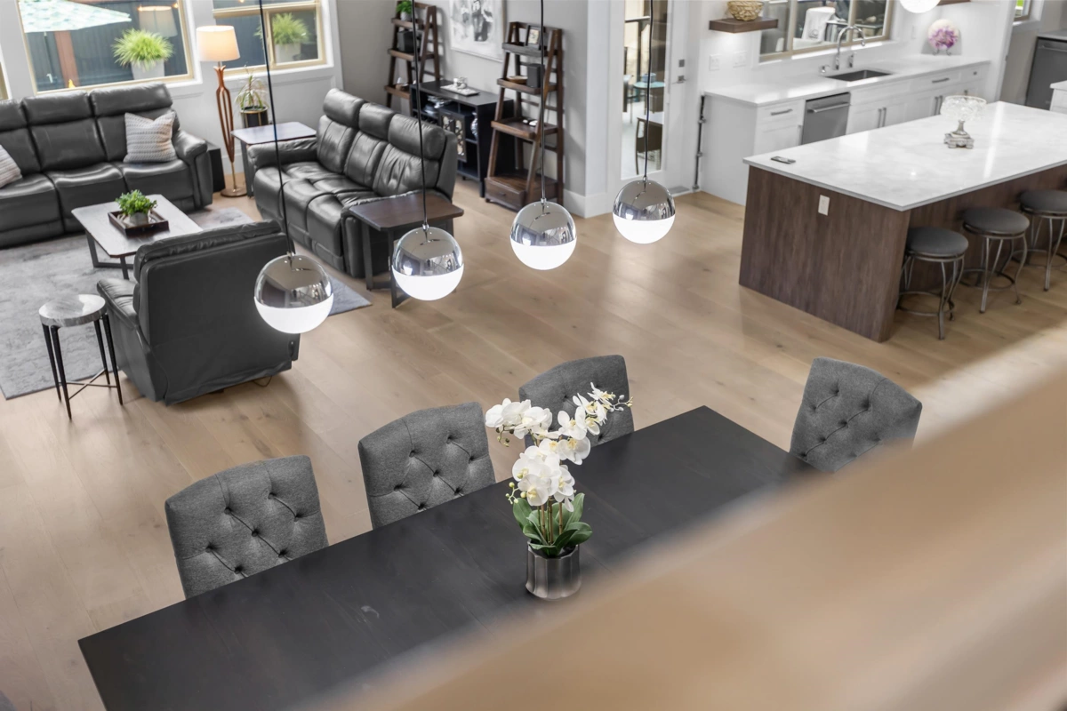 Walk-In Closet Photo of 19692 31b Avenue, Langley, BC