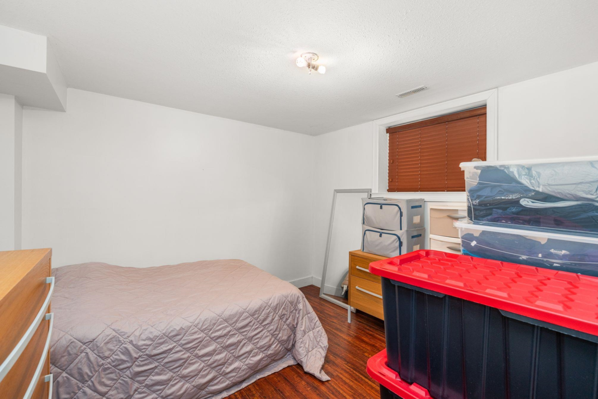 Garden / Landscaping Photo of 19142 69a Avenue, Surrey, BC