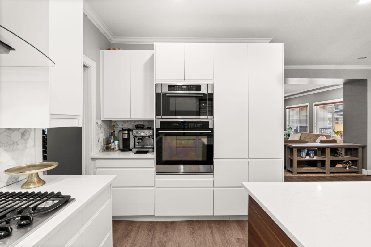 Guest Bathroom Photo of 19142 69a Avenue, Surrey, BC