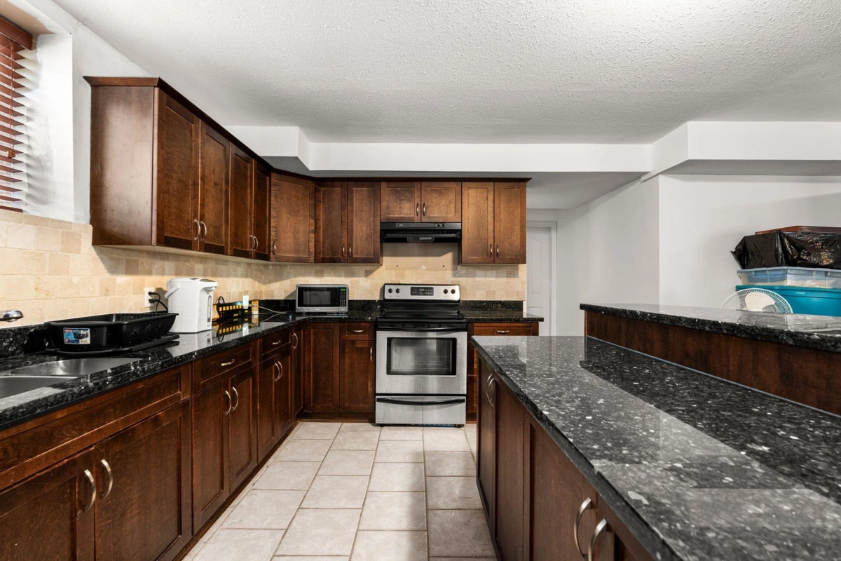 Outdoor Deck Photo of 19142 69a Avenue, Surrey, BC