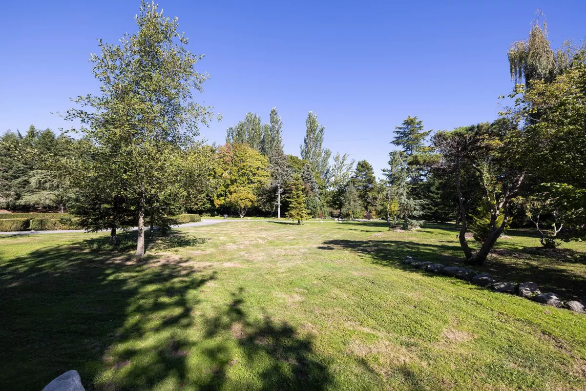 Bedroom 3 Photo of 801 10780 No. 5 Road, Richmond, BC