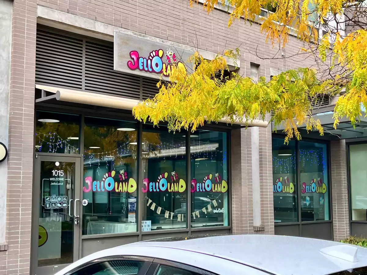 Hot Tub / Spa Photo of 801 10780 No. 5 Road, Richmond, BC