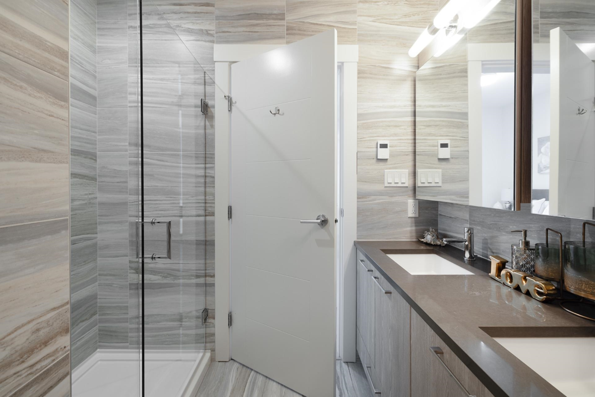 Kitchen Island Photo of 801 10780 No. 5 Road, Richmond, BC