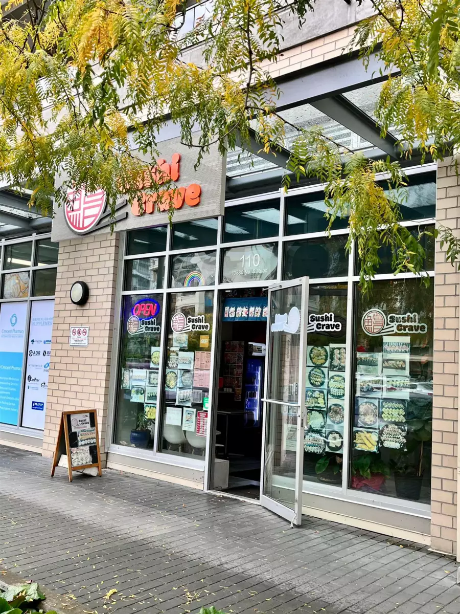 Swimming Pool Photo of 801 10780 No. 5 Road, Richmond, BC