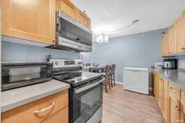 302 371 Ellesmere Avenue, Burnaby, BC