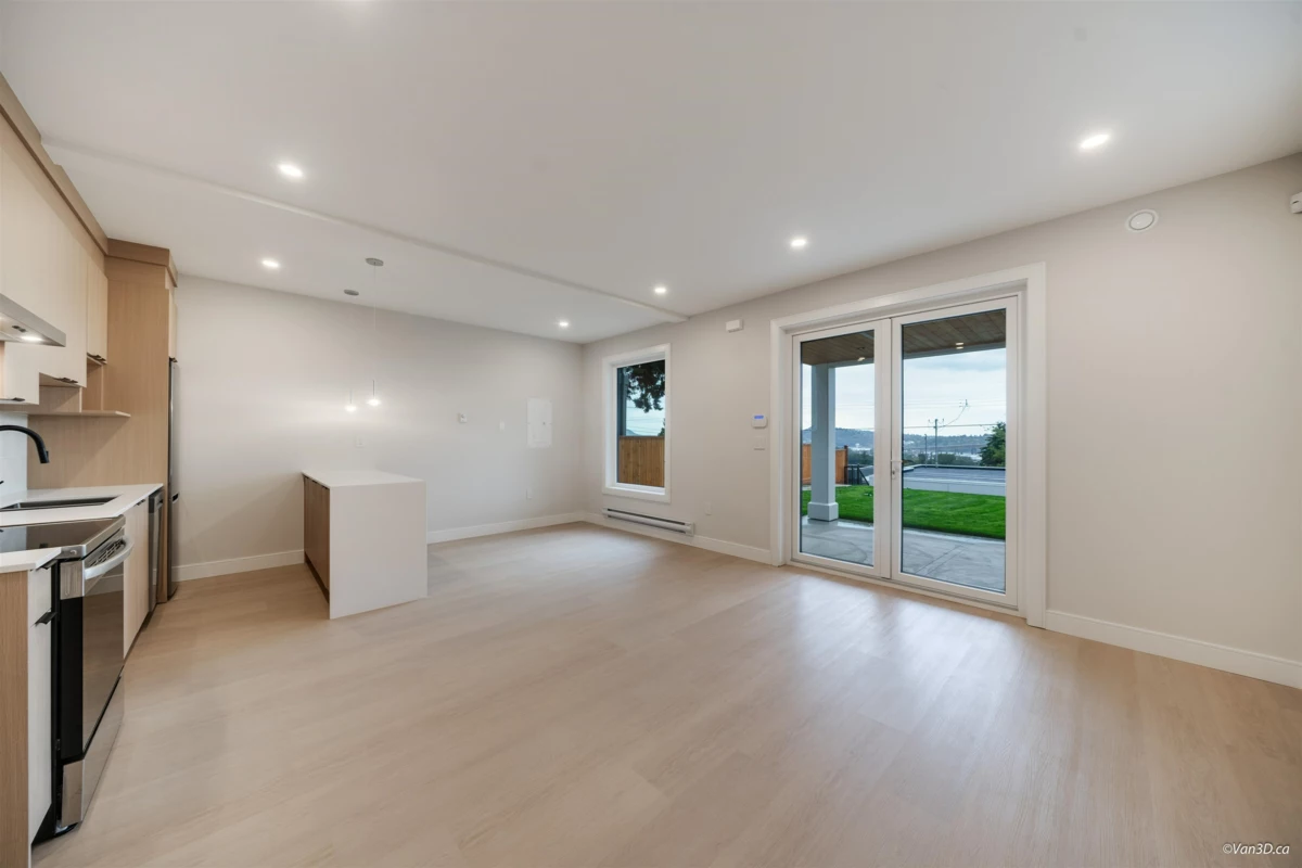 Outdoor Kitchen Photo of 971 Adderley Street, North Vancouver, BC