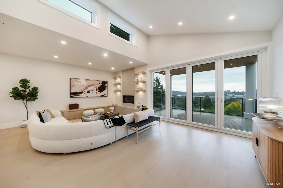 Powder Room Photo of 971 Adderley Street, North Vancouver, BC