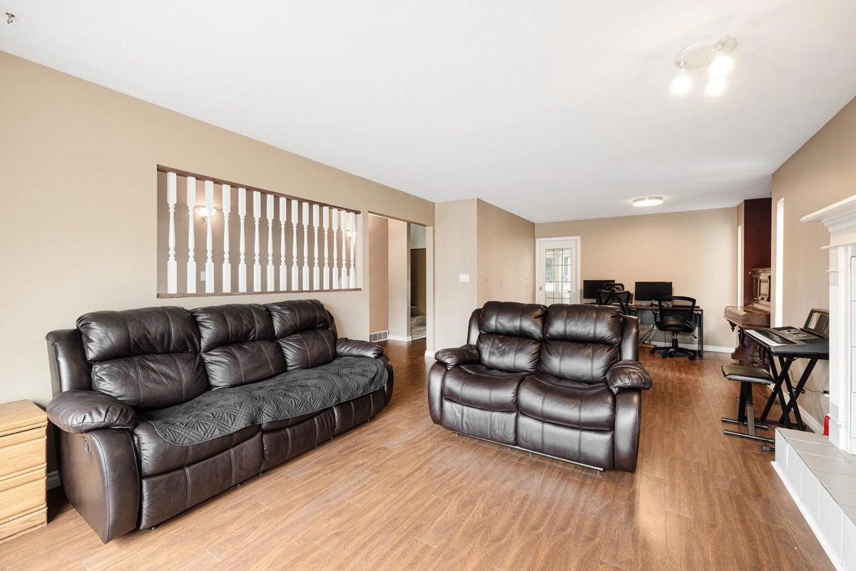 Breakfast Nook Photo of 19625 Park Road, Pitt Meadows, BC