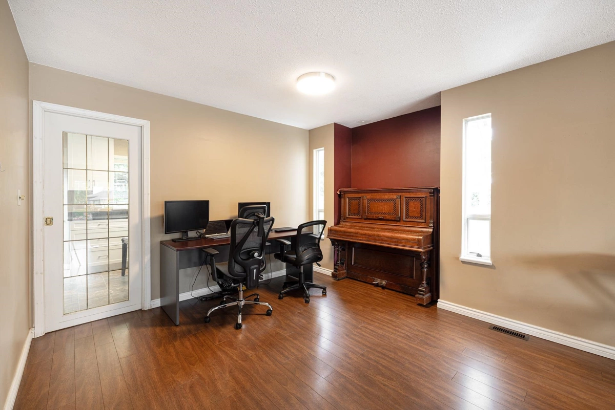 Family Room Photo of 19625 Park Road, Pitt Meadows, BC
