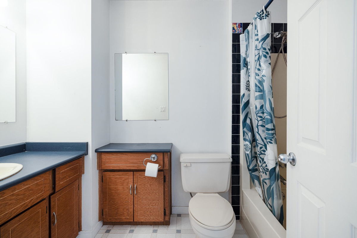 Laundry Room Photo of 19625 Park Road, Pitt Meadows, BC