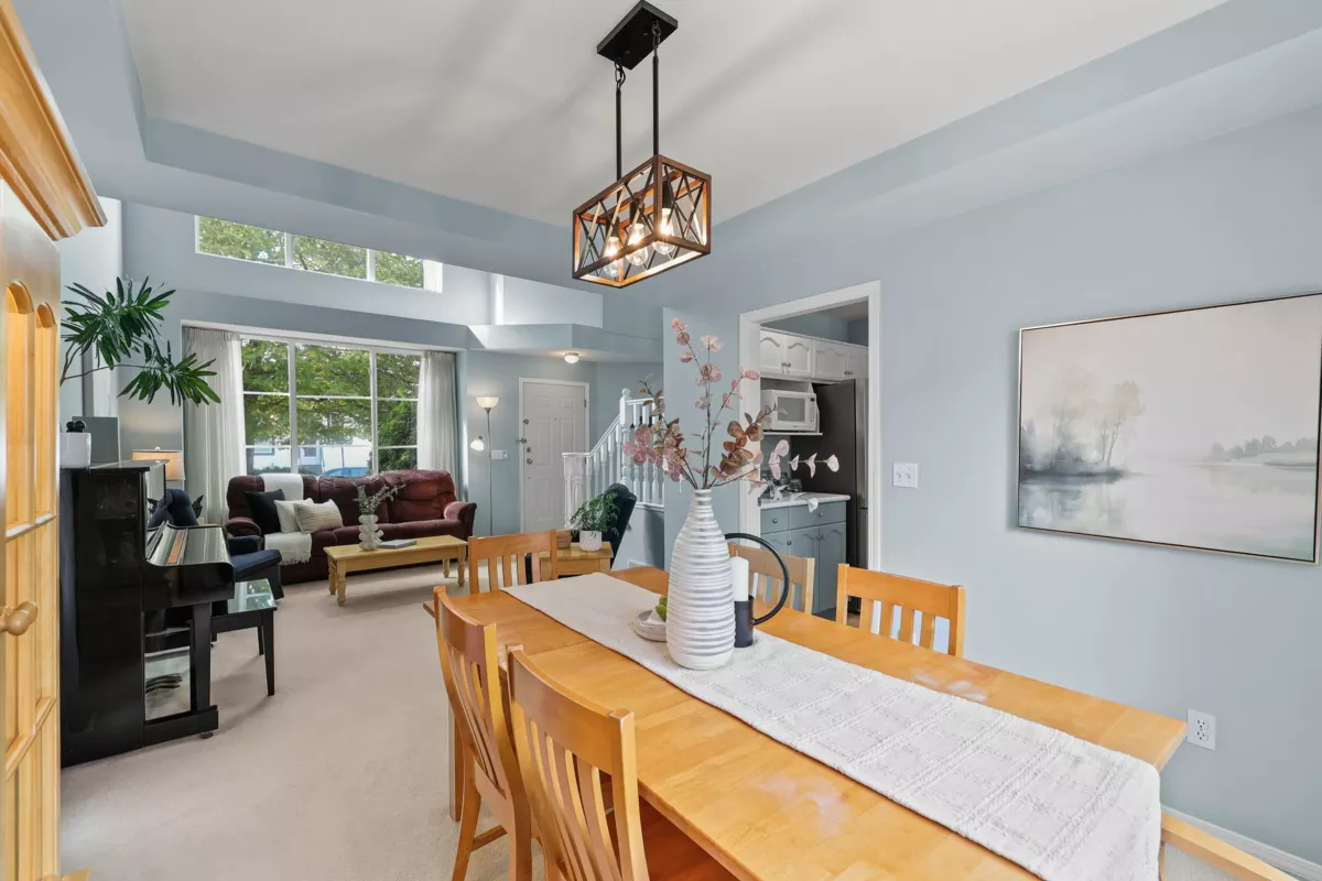 Breakfast Nook Photo of 5551 Rowling Place, Richmond, BC