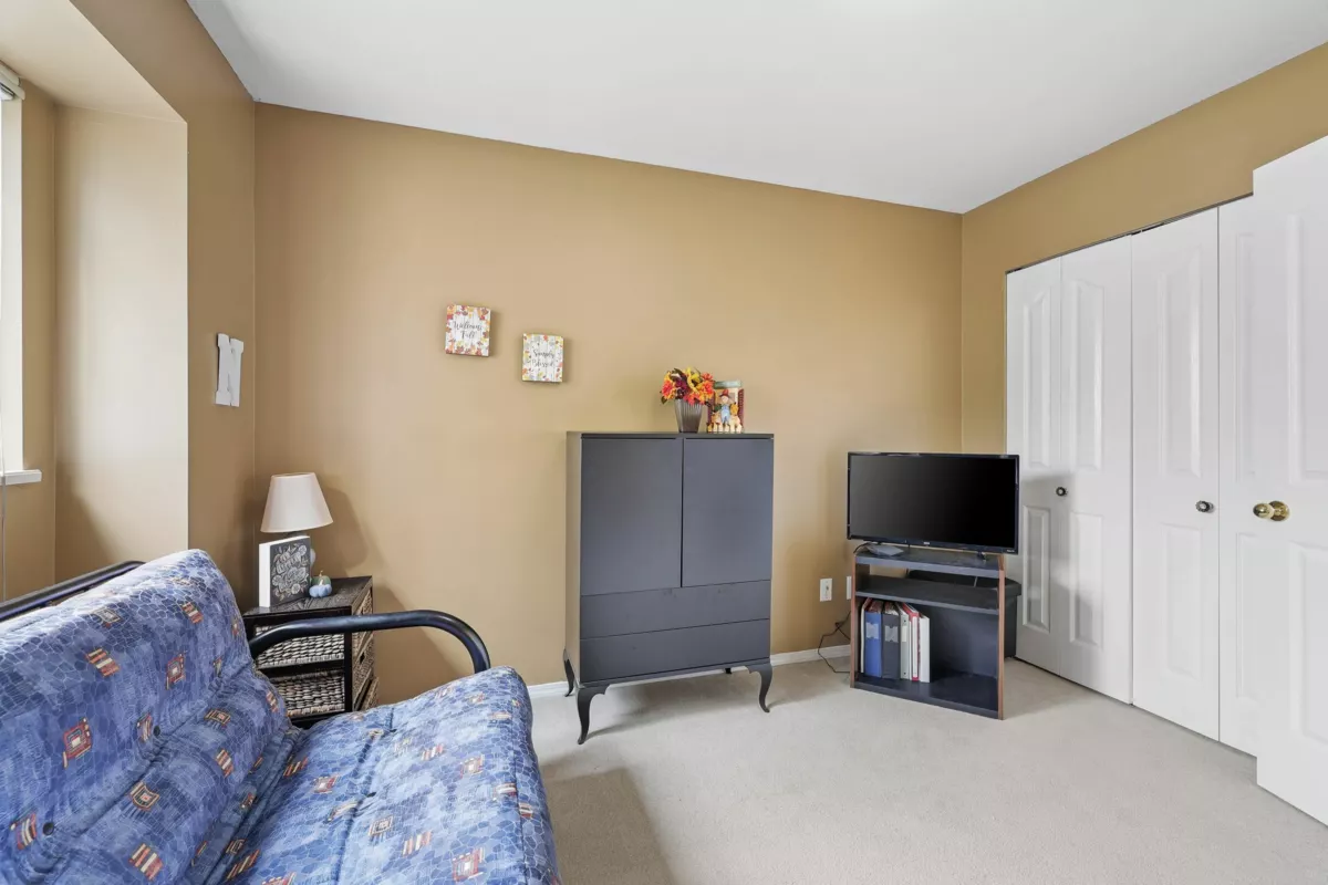 Entry Foyer Photo of 5551 Rowling Place, Richmond, BC