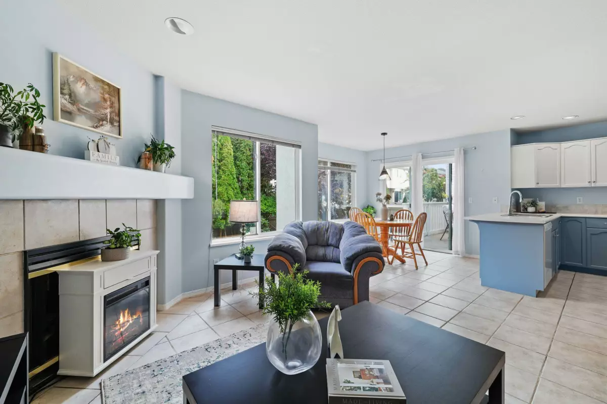 Guest Bathroom Photo of 5551 Rowling Place, Richmond, BC