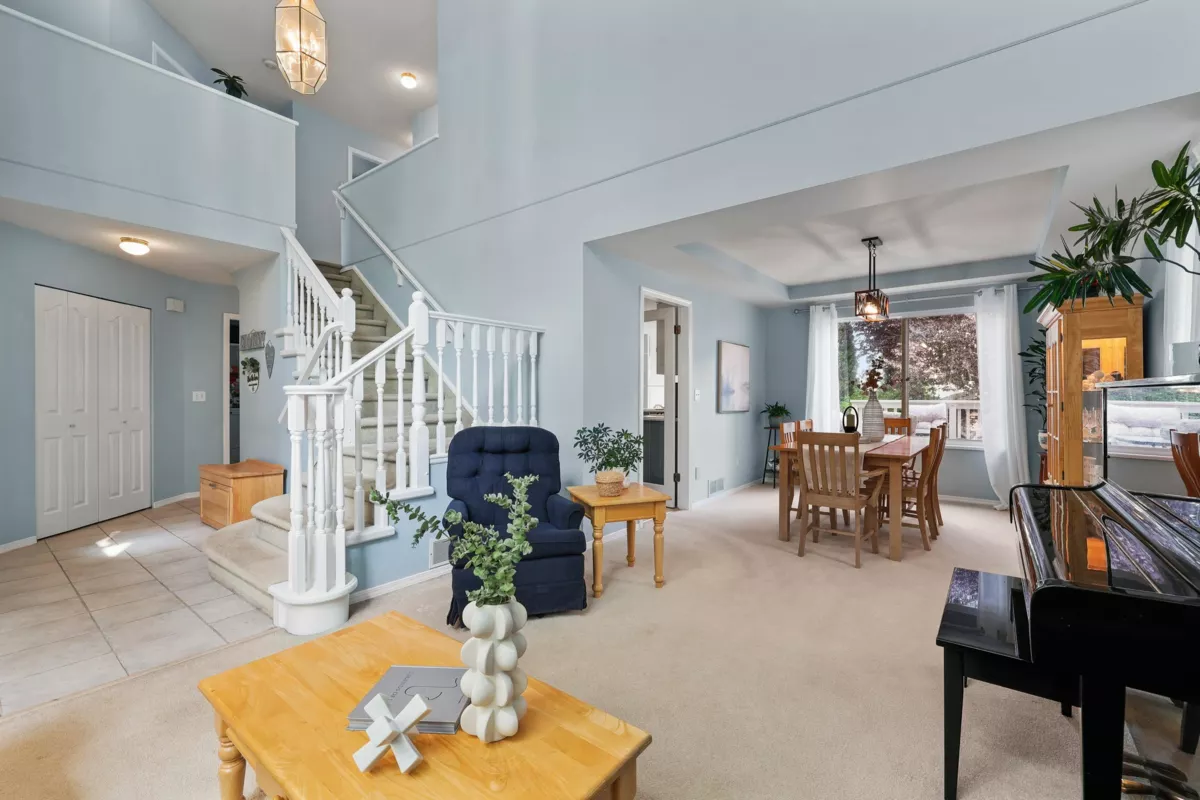 Kitchen Island Photo of 5551 Rowling Place, Richmond, BC