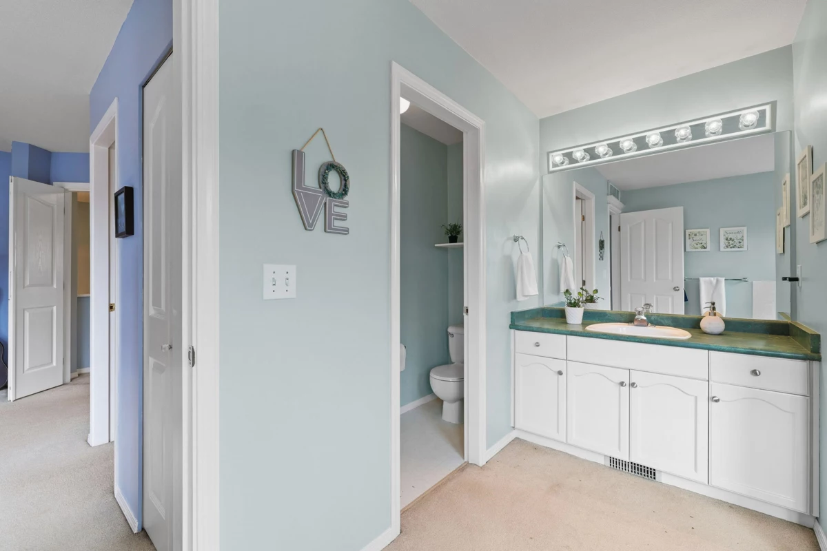 Outdoor Deck Photo of 5551 Rowling Place, Richmond, BC