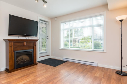Kitchen Island Photo of 114 19939 55a Avenue, Langley, BC