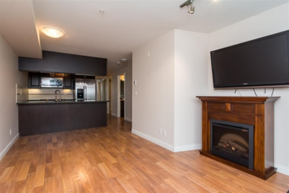 Kitchen Photo of 114 19939 55a Avenue, Langley, BC