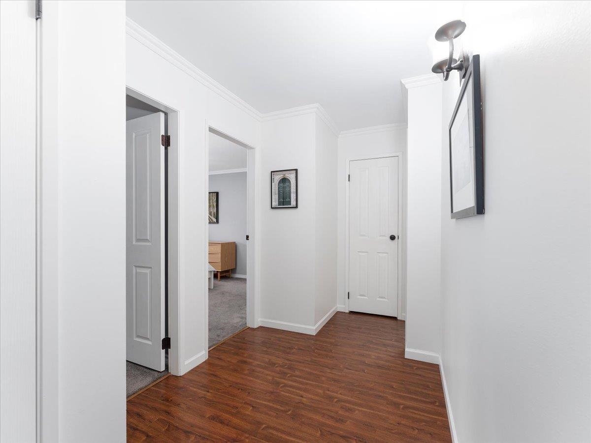 Bedroom 3 Photo of 301 155 E 5th Street, North Vancouver, BC