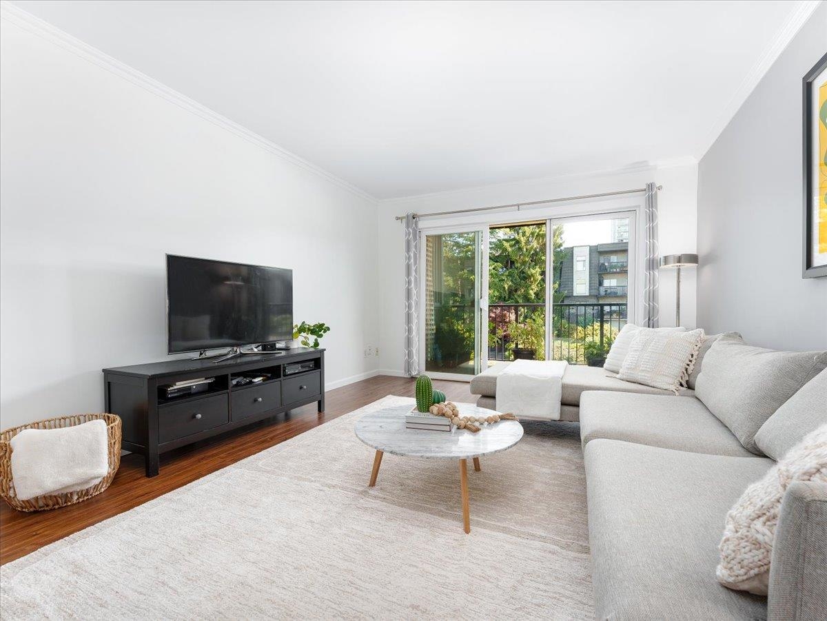 Family Room Photo of 301 155 E 5th Street, North Vancouver, BC
