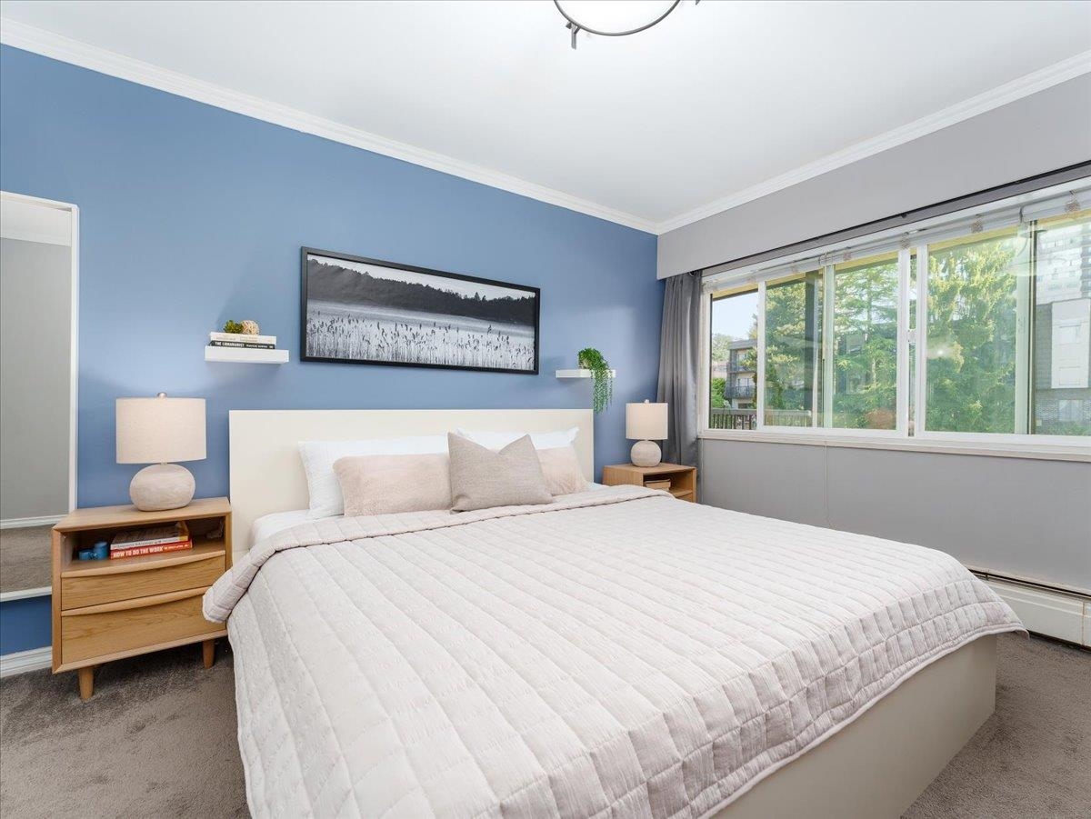 Guest Bathroom Photo of 301 155 E 5th Street, North Vancouver, BC