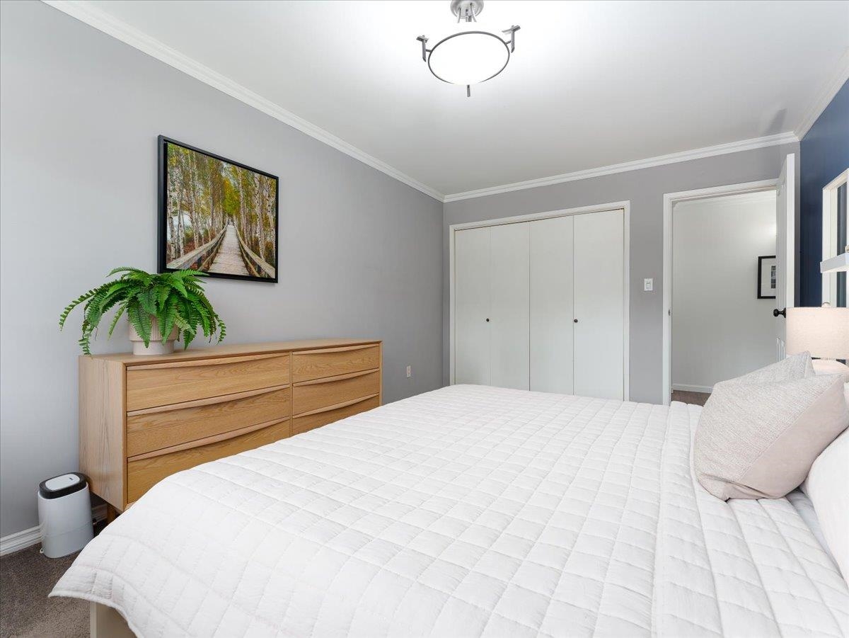 Office / Den Photo of 301 155 E 5th Street, North Vancouver, BC