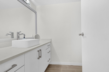 Kitchen Island Photo of 101 13291 70b Avenue, Surrey, BC