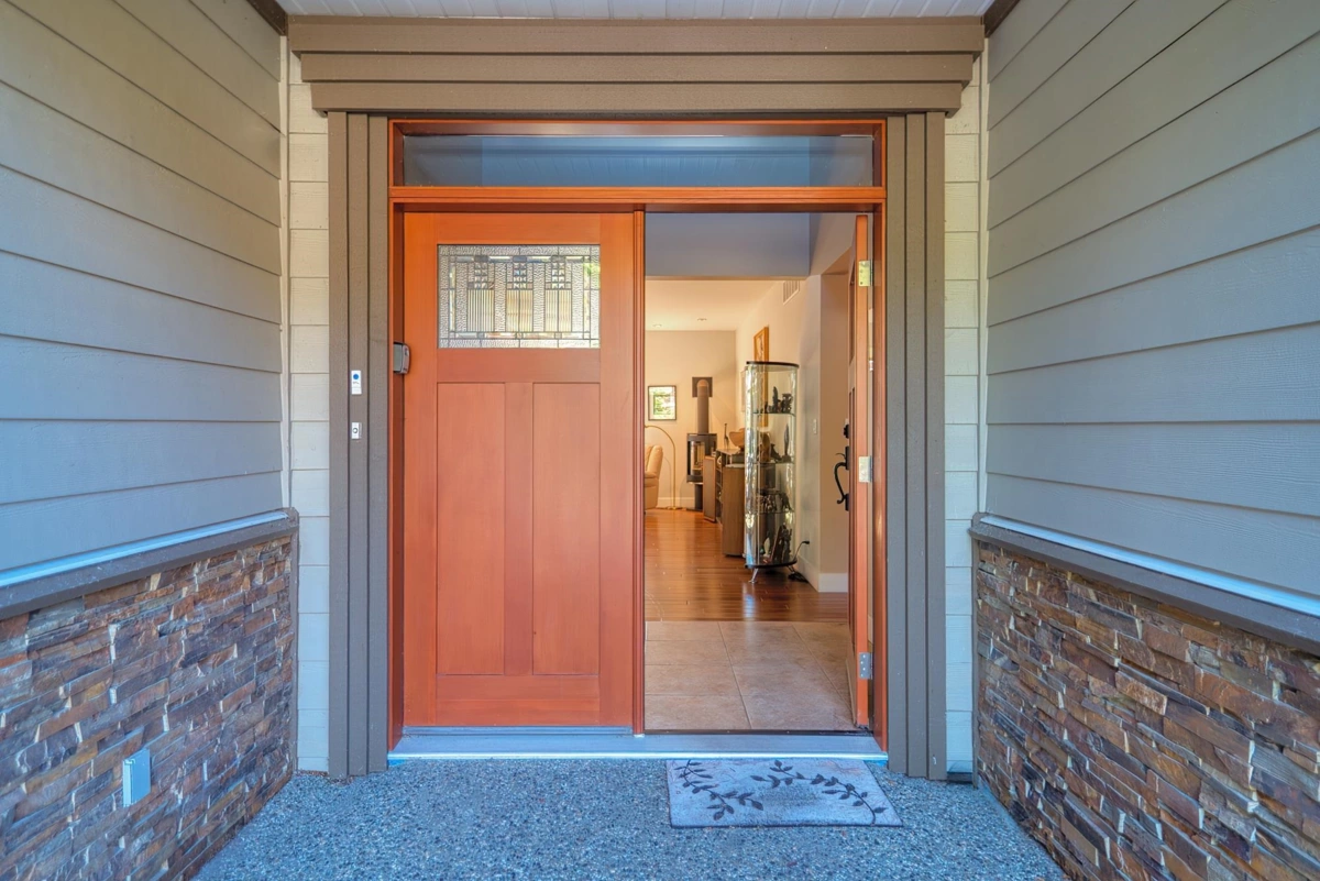 Kitchen Photo of 5005 Bay Road, Sechelt, BC