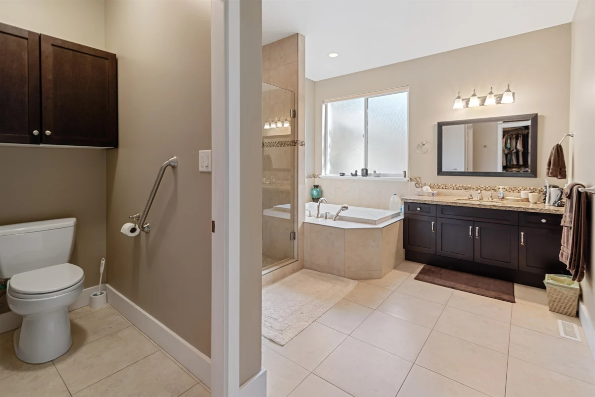 Loft / Bonus Room Photo of 5005 Bay Road, Sechelt, BC