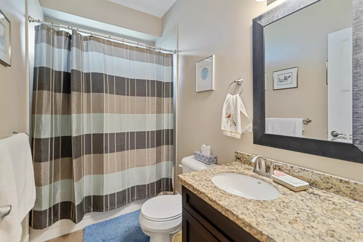 Mudroom Photo of 5005 Bay Road, Sechelt, BC