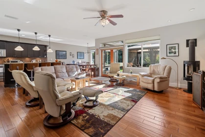 Primary Bedroom Photo of 5005 Bay Road, Sechelt, BC